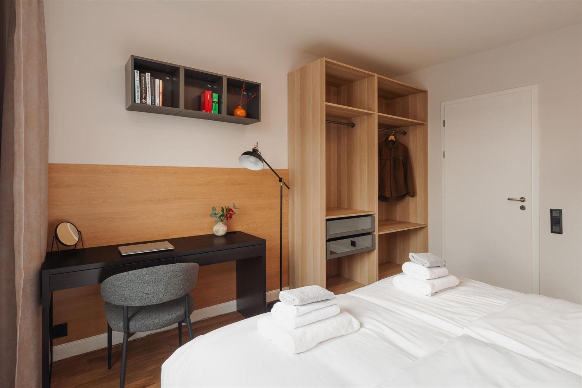 Luxury Sunny Home - Garage Parking, Metro, Balcony, Ps5 With Games Prague Ngoại thất bức ảnh